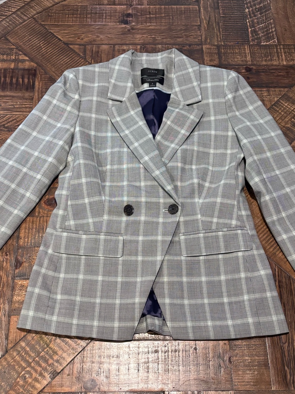 J. Crew Devon Tollegno 1900
Italian Stretch Plaid Wool Double
Breasted Blazer 2